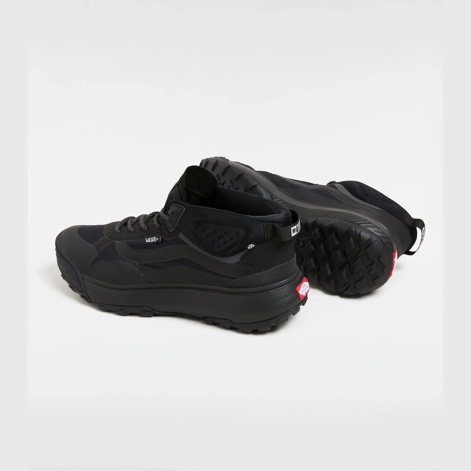 VANS MTE Crosspath Mid BLACK/BLACK Cipő kép 3