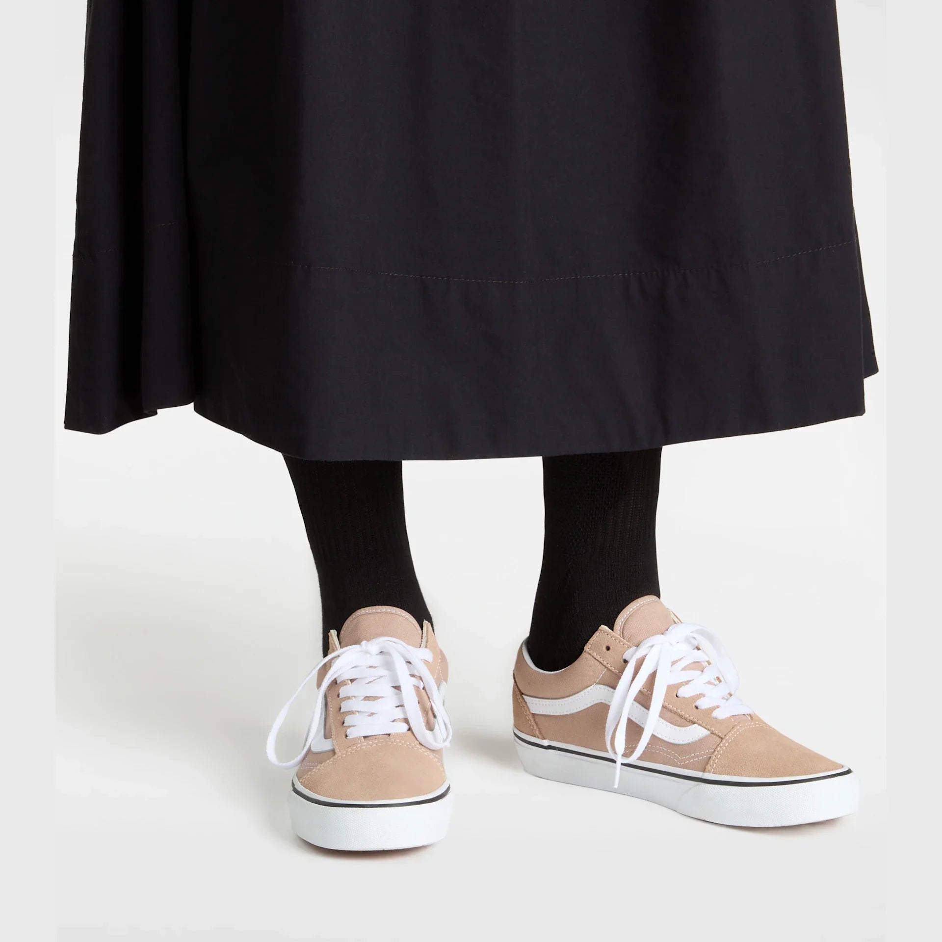 VANS Old Skool COLOR THEORY Warm Taupe Cipő kép 5