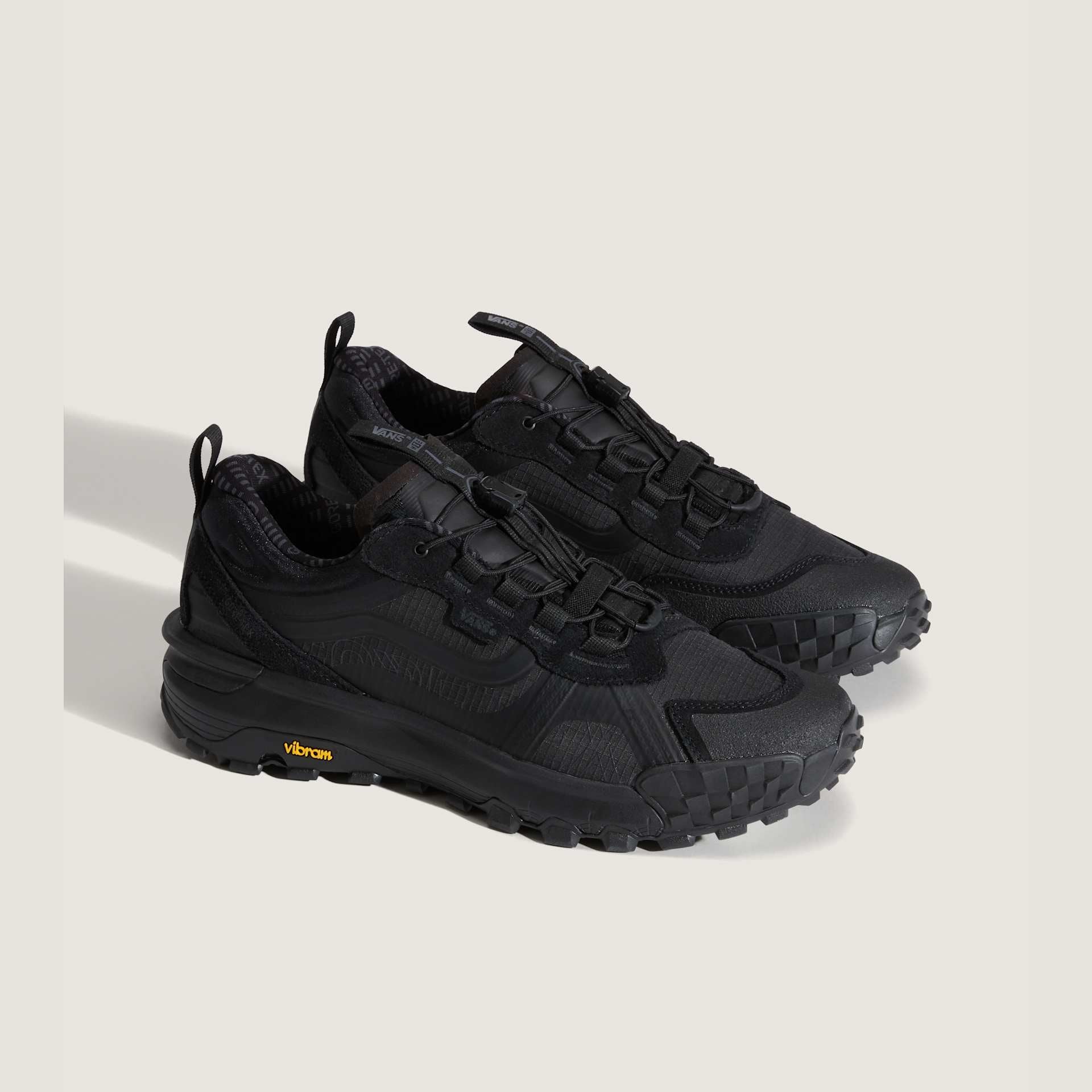 VANS MTE Crosspath XC Gore-Tex BLACKOUT Cipő 2