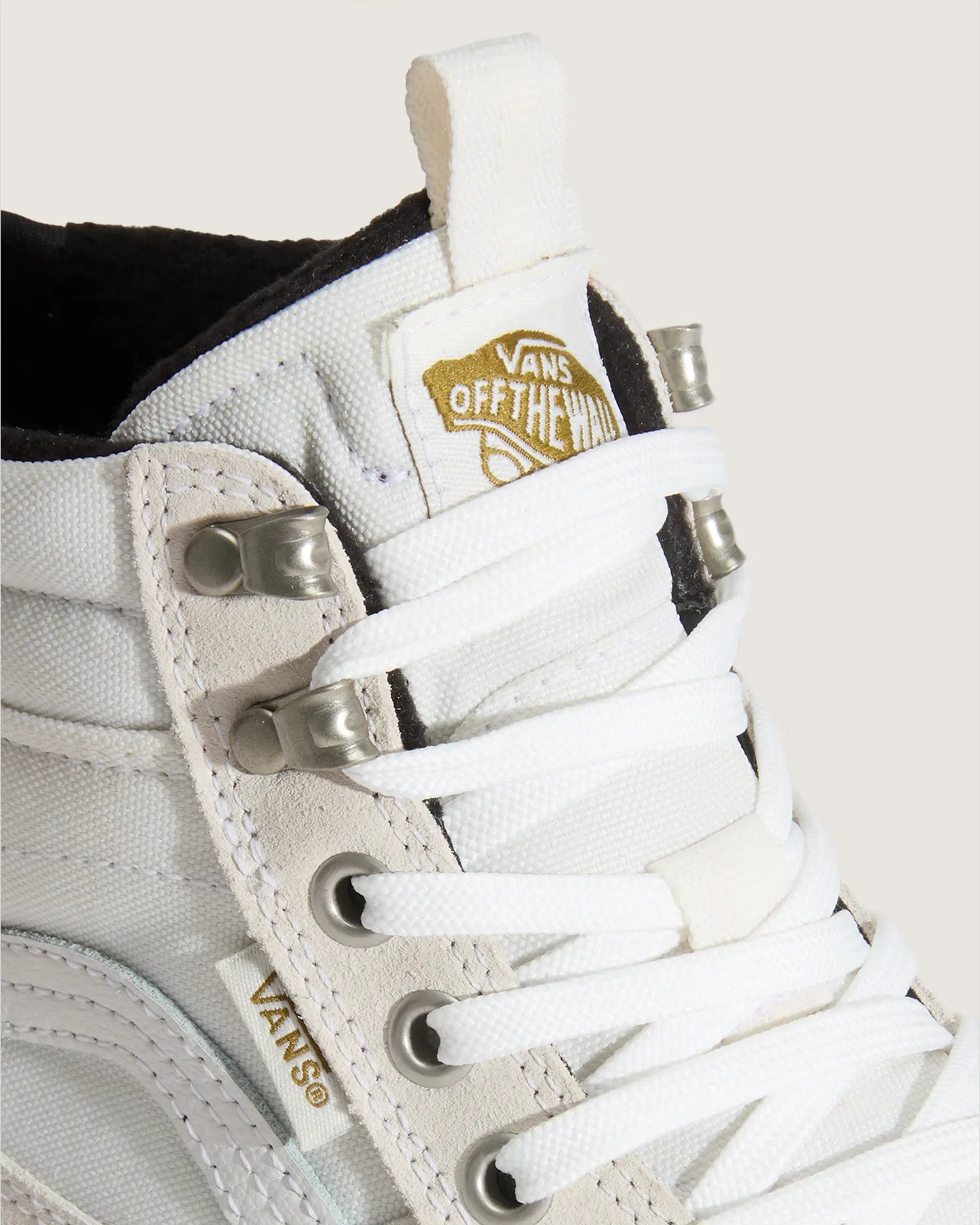 VANS MTE Sk8-Hi Waterproof Insulated WHITE/GUM Cipő kép 7