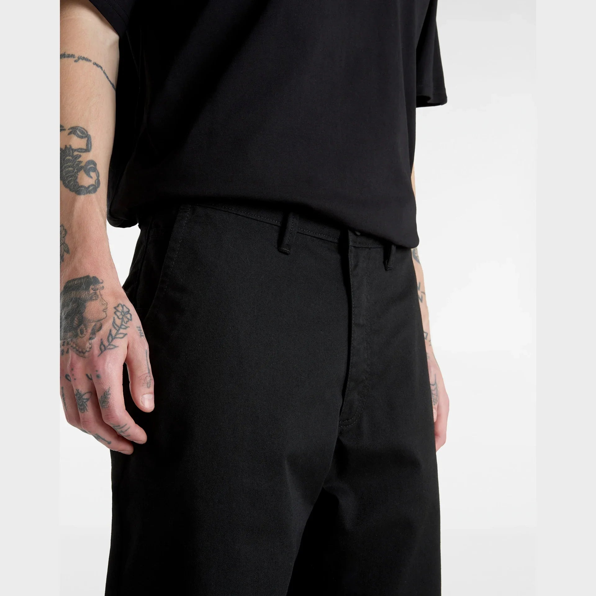VANS Authentic Chino Loose Pant Black Nadrág kép 4