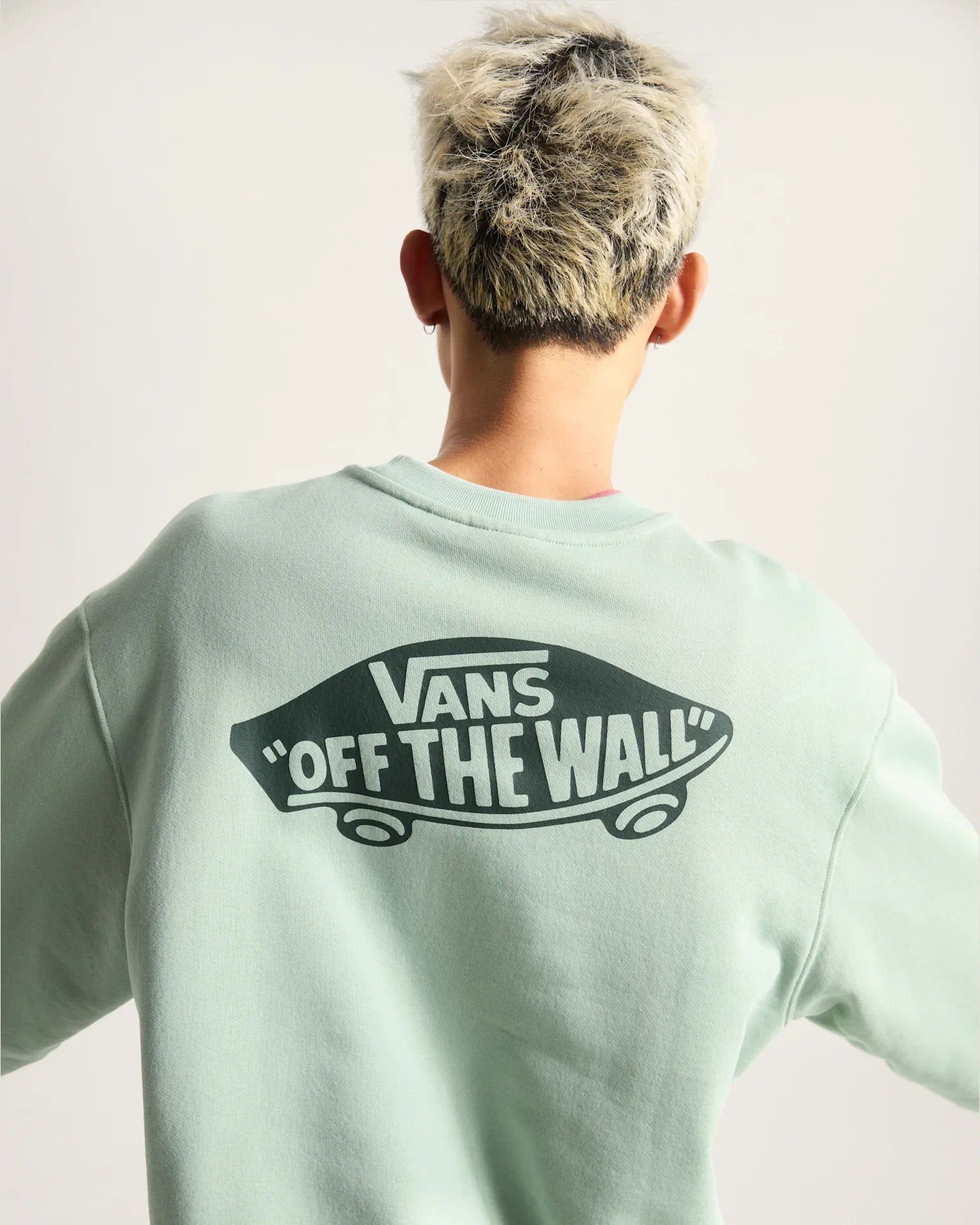 VANS STYLE 76 II LOOSE FT CREW Gray Olive kép 6