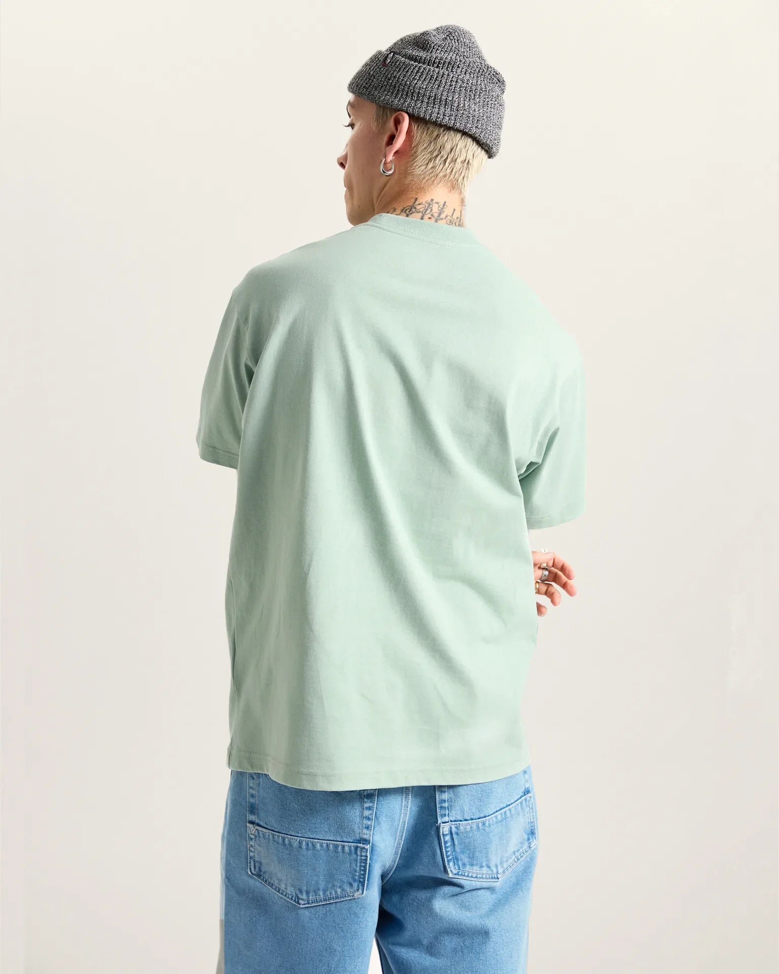 VANS SALTON LOOSE SS Gray Olive Póló kép 2