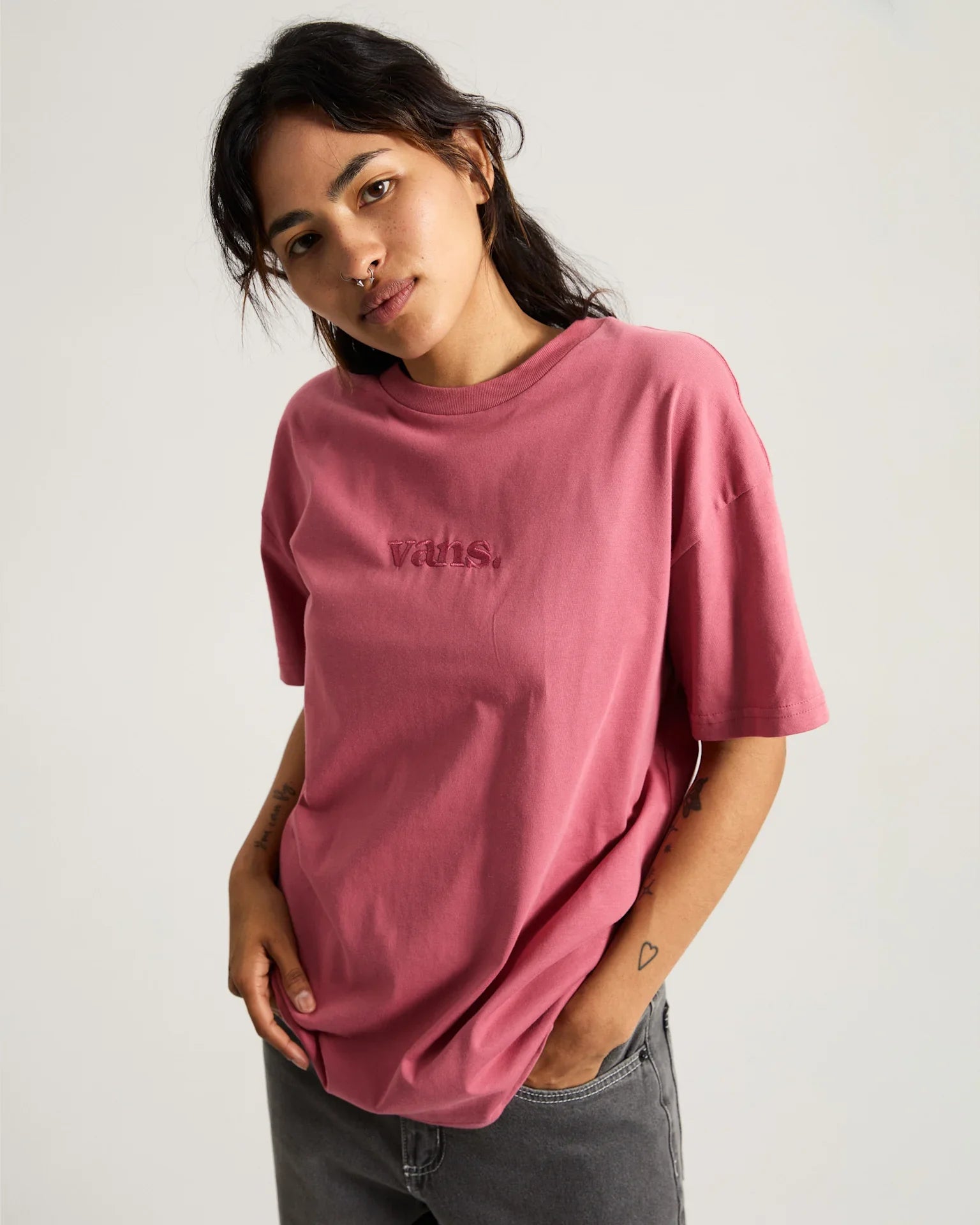 VANS W ESSENTIAL OS TEE MAUVEWOOD Póló kép 3