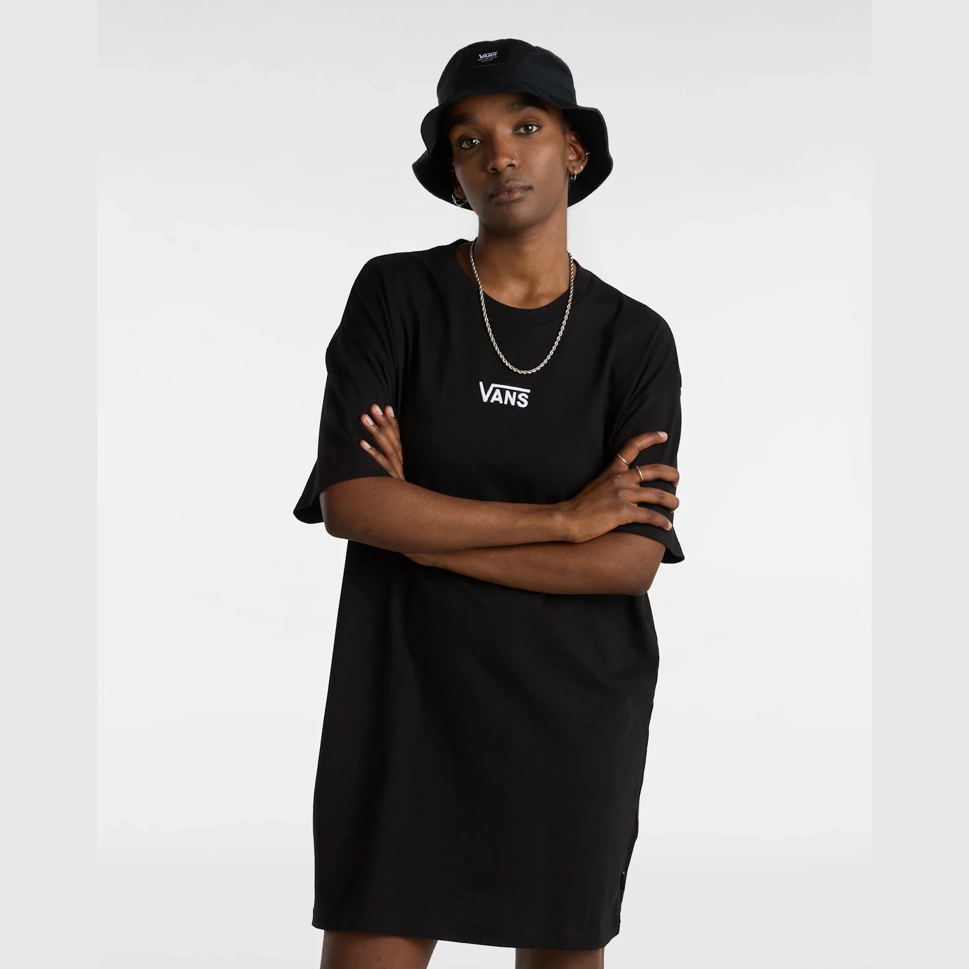 VANS CENTER VEE TEE DRESS Black Ruha kép 3
