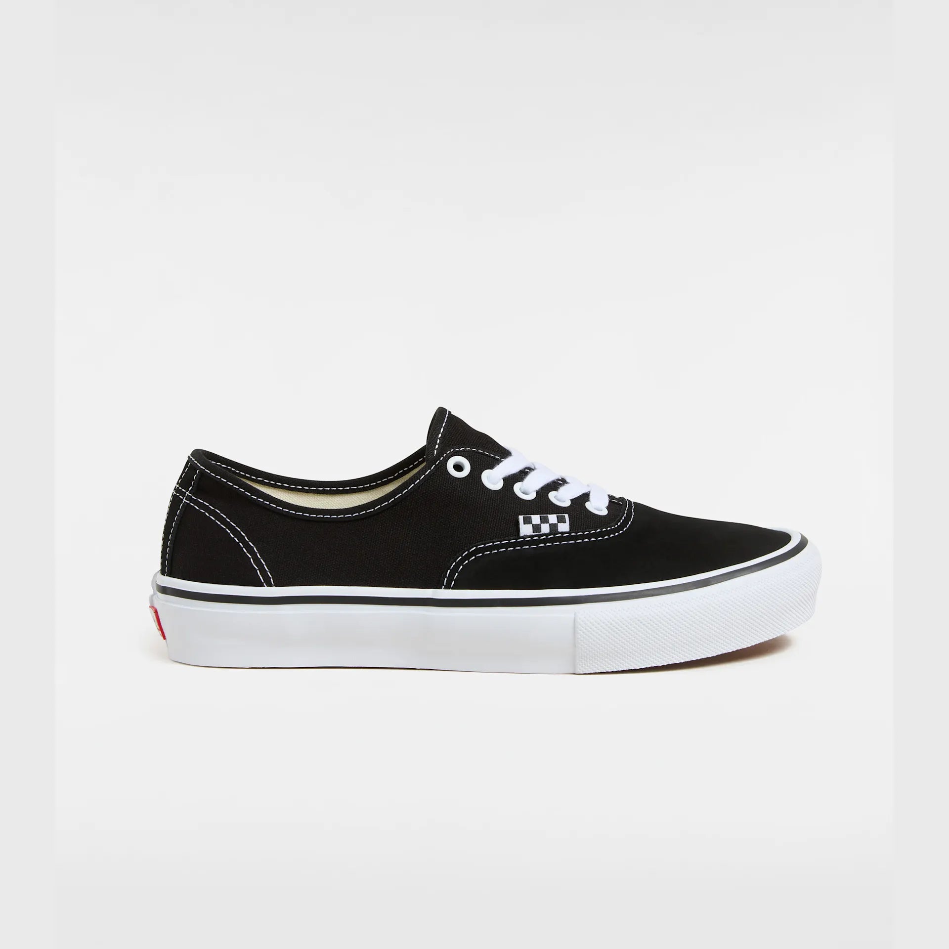 VANS Skate Authentic Black/White Cipő kép 1